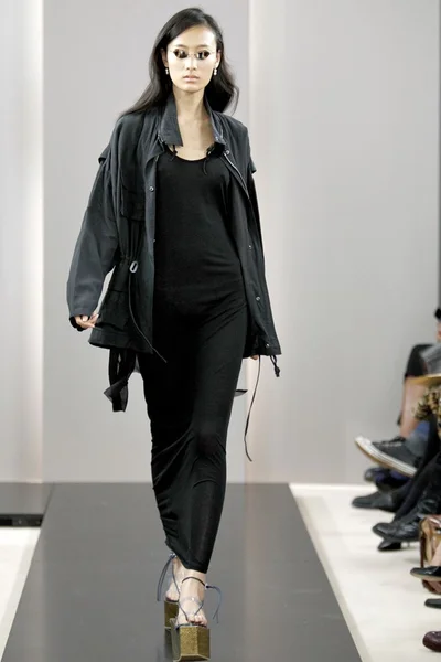 Look 26